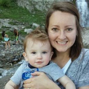 Meet your Posher, Alicia